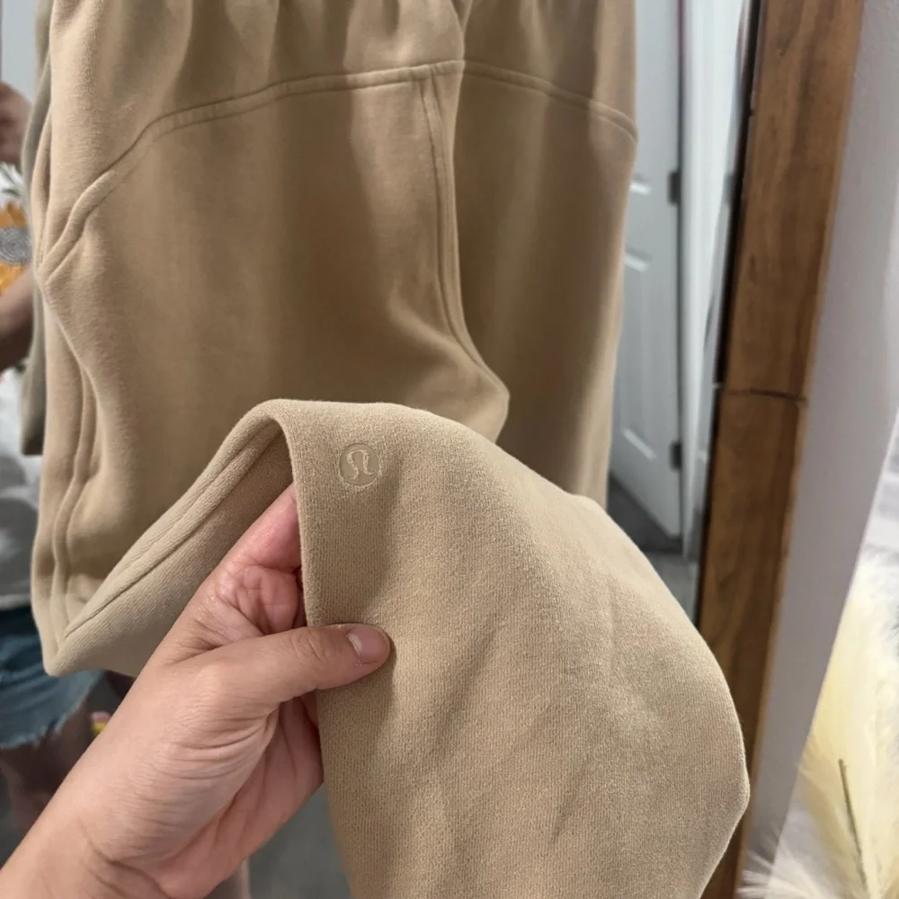 NWOT LULULEMON Scuba High-Rise Joggers Full Length - Trench